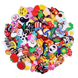 100pcs shoe charms for clog sandal pins decoration buckle random sending