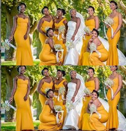 2022 Mermaid yellow Bridesmaid Dresses African Summer Garden Countryside Wedding Party Maid of Honour Gowns Plus Size Custom Made Sweetheart Spaghetti Straps