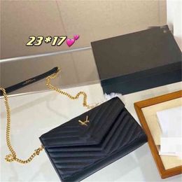 Designer bags Tote bag 2022 New Womens Ling Ge Embroidery Line Small Square Texture Foreign Style Chain Fashion Envelope Bag One Shoulder Msenger