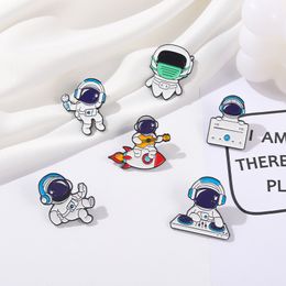 Cute Funny Spaceman Brooches Pins for Women Men Kids Cartoon Animal Metal Badge Bag Denim Decor Accessories