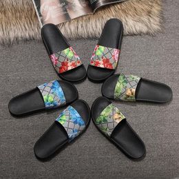 Мужчины женские сандалии дизайнерские туфли роскошный слайд Летняя мода широкие плоские скользкие сандалии тапочки флип размер 35-46 цветочная коробка