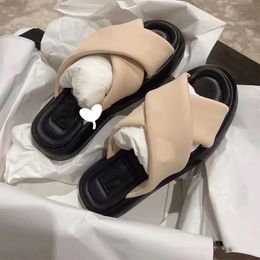 Designer Women Sandal Leather Slides Mules Shoes Black White Cross Straps Vintage Summer Beach Slipper Top Quality With Box NO358