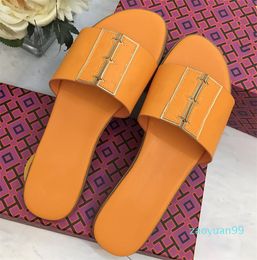 Slide Slippers Womens Sandals Designer Luxury Flat Fashion Classic Pattern Low Heel Foam Bubble Black White Beige Rubber Heatshoes Size