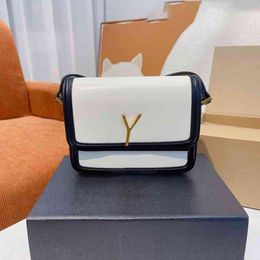 Chic yletter Shoulder Bag Designer Handbags Shoppers Tote Leather Woman Crossbody Bags Vintage Quilted Fashion Women Purses Handbag Tofu Gold 0506