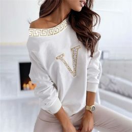 Autumn Women Sexy White Round Neck Fashion T shirts Daily Wear One Shoulder rhinestones Letter Long Sleeve Casual Top 220728