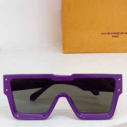 Purple Cyclone Sunglasses Z1547 Mens Womens Spring Summer Catwalk Fashion Trend Square Frame Lenses Crystal Flower Holiday Vacation UV40 With Box