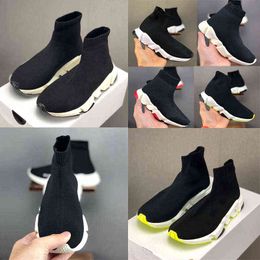 Boys Girls sock Casual shoes Sneakers sports shoes Paris designer triple-s Light breathable black and white classic pink Green slow outdoor