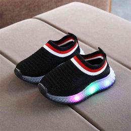 Sneakers 22 Autumn Slip-on Kids Shoes with Light Tenis LED Infantil for Boys Sport Lighting LED Children Glowing