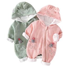 Autumn Spring born Baby Clothes Cartoon Print Baby Boy Romper Warm Infant Baby Boy Girl Soft Jumpsuit Pajamas 210412