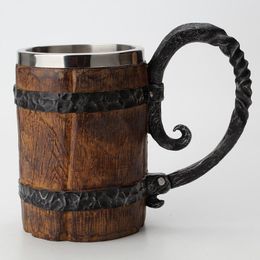 Mugs Wooden Barrel Mug Cup 3D Simulation Stainless Steel Resin Beer Goblet Game Tankard Coffee Wine 650ml Gift Wood CupsMugs