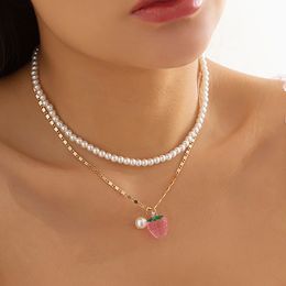 2pcs/set Acrylic Imitation Pearl Strawberry Pendant Necklaces for Women Luxurious Choker Necklaces Party Jewelry
