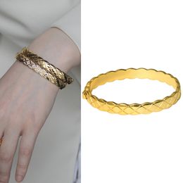 Bracelets On Hand Mesh Fashion Designer Luxury Brand Quality Accessory Friendship Couple Bangle For Women High End Jewellery Charmet Love 3 Colours Select Korea Style