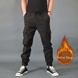 FALIZA Winter Men Pants Thick Fleece Joggers Multi Pocket Loose Sport Trousers Male Casual Warm Sweatpants Cargo PA52 220325