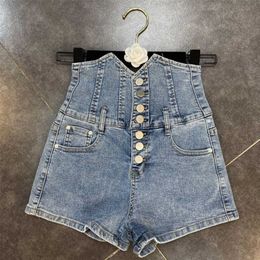 DEAT Women Irregular Straight Shorts Solid Color High Waist Buttons Fashion Spring Summer 11B049 210709