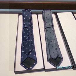 Mens Business Tie Embroidered Designers Ties Fashion Yarn Dyed Silk Neck Ties