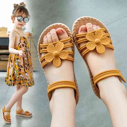 Girls Sandals 2020 Summer New Children's Fashion Soft Bottom Princess Shoes Little Girl Baby Shoes Wild Style G220418
