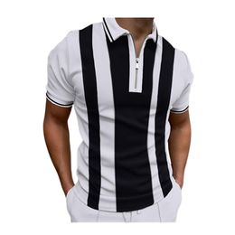 Moda ince fit şerit baskılı polos tişörtleri yaz erkekleri için fermuarlı yaka tasarımcısı eklenti renk kısa kollu polo gömlekler zzpl61-70