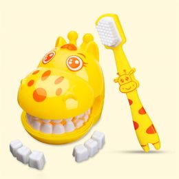 Cute Giraffe Modelling Dental Doctor Toys Roleplaying Games Set Tooth Brush Pretend Play Hospital Kids Toys for Children Gifts 220725