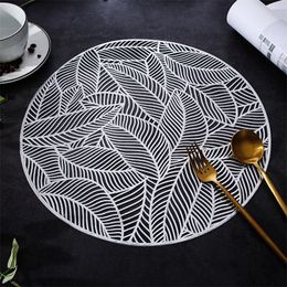 Round Hollow placemat Restaurant PVC decoration Meal Mat Romantic Anti Dining Table Line Steak Plate Pad 6PCS 4PCS 220627