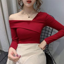 Trendy one-shoulder top sexy slanted shoulder T-shirt strapless scheming bottoming shirt autumn and winter slim long sleeves 210412