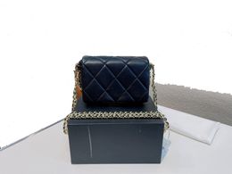 2022 Hot Selling Luxury Designer Crossbody Shoulder Bags Medium flap Handbag bag Purse Totes Gold Metal Chain Plaid Quilt Lambskin Top Handle bag Wholesale Size 18cm