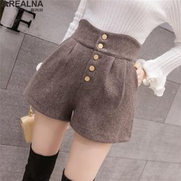 korean style Casual Shorts Women autumn high Waist A line Woolen Single-breasted winter Thicken Black Wide leg shorts feminino 220419