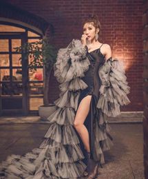 Luxury Feathers Tiered Long Prom Dresses 2022 Sexy Side High Split Long Formal Evening Gowns 2 Piece Spaghetti Straps Black And Silver Colourful Special Occasion Wear