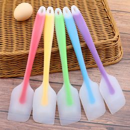 Cake Tools Food Grade Silicone Translucent Scraper Non-stick Butter Spatula Baking Cake Cutter Chocolate Smooth Heat Resistant Kitchen Pastry Accessories LT0034