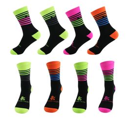 YF&TT High quality Professional brand sport socks Breathable Road Bicycle Socks Outdoor Sports Racing Cycling Socks