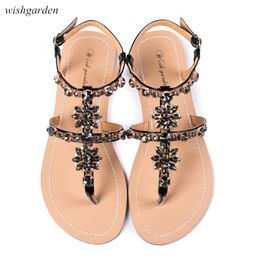 20 NEW Womens Summer Diamond thong Sandals Beach shining crystal flip flops Shoes Casual Female boho Tstrap Slipper Plus size 210306