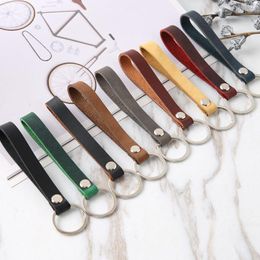 Keychains Vintage Handmade Leather Keychain For Men Waist Hanging Retro Pattern Rope Key Chain Wallet Car Ring Holder Gift Miri22