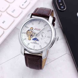 Luxury Fashion Watches for Mens Mechanical Wristwatches Trend Tourbillon Belt Ome Automatic Machinery Businessdesigner Watch
