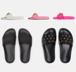 2023 Top Men summer Slippers Luxury Designer Women Summer Slide sandals Beach Indoor Flat Flip Flops Leather Lady Fashion Classic Walking Shoes Size 35-45