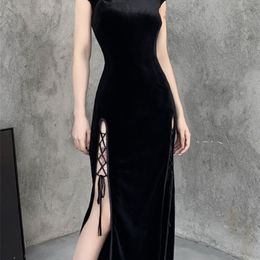 Goth Dark Romantic Gothic Velvet Aesthetic Dresses Vintage Women Black Bandage SlitHem Bodycon Dress Sexy Evening Wear Cheongsam 220409