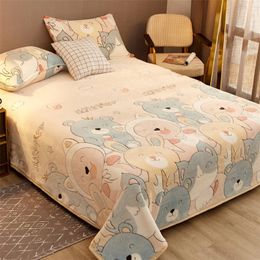 Velvet Bed Sheet Cartoon Bear Thickened Winter Warm Blanket Version Cover Queen King spread Home Decor Coverlid 1.8/2m 220514