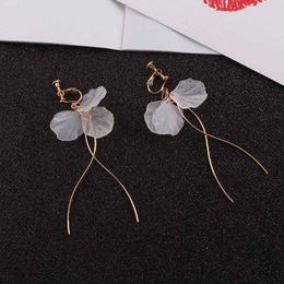 Clip-on & Screw Back 2022 Korean White Acrylic Petal Long Clip On Earrings For Women Accessories Earings Fashion JewelryClip-on