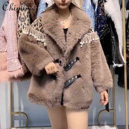 Jaqueta de pele da moda 2021 roupas novas de inverno de manga comprida Toke Double Face Lã Lã quente lantejoulas pesadas Casual Mulheres T220810