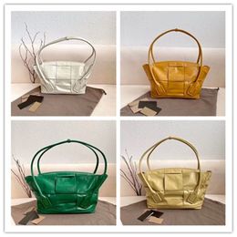 Designer Luxury Arco Bag Smooth Calfskin Intreccio LeatherTote Small Green Handbag 96009 7A Quality