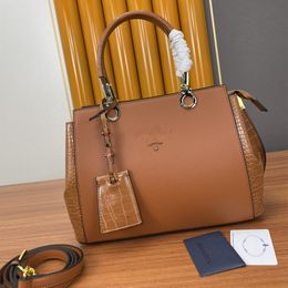Designer luxury handbags purse totes Saffiano Leather cowhide with crocodile pattern Metal hardware women fashion Shoulder bags Straps CrossBody bag