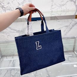 Luxury designer CE Tote bags new shopping bags Denim Linen Large capacity handbags letter shoulder canvas bag portable Holiday beach straw handbag