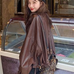 Lautaro Spring Short Oversized Brown Soft Light Faux Leather Jacket Women Long Sleeve Black Loose Autumn Korean fashion 220815