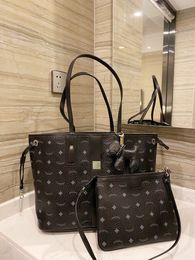 Classic Designer Tote Bag Fashion Leather Handbags Women High Capacity Composite Shopping Shoulder Bags Brown Beige Wallets V46