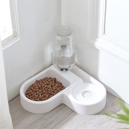 Type of Space Saving Cat Bowl with Anti Rollover and Non Wet Mouth Flower Shaped Pet Food Container Y200917