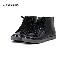 Aleafalling Fashion New Arrival Sewing Waterproof Flat With Shoes Woman Rain Woman Water Rubber Ankle Boots Crosstied Botas Y200114