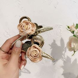 Temperament Champagne Flower Catch Clip 2022 Elegant Female Hair Clip Headdress Gift Party Accessories