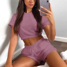 Summer Women Casual Workout Tracksuit Set Solid Ladies Outfit O-neck Crop Topdrawstring Elastic Waist Shorts Loose Pocket 210331
