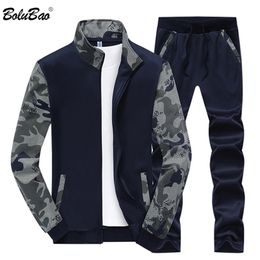 BOLUBAO New Tracksuit Men Set Spring Fleece Lined Track Suits Men Sportswear Jackets Pants Male Sporting Suit Sweatshirt LJ201126