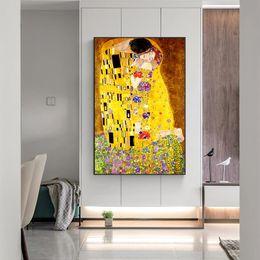 Gustav Klimt Kiss Reproductions Figure Oil Painting on Canvas Art Scandinavian Posters and Prints Wall Picture for Living Room