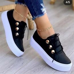 New Fashion Womens Dress Shoes Leather White Black Women Gym Thick Bottom Trainers Platform Womens Casual Sneakers Large Size