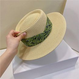 Wide Brim Hats Straw Hat For Women's Sun Protection Beach Cap Casual Ladies Flat Top Panama HatWide